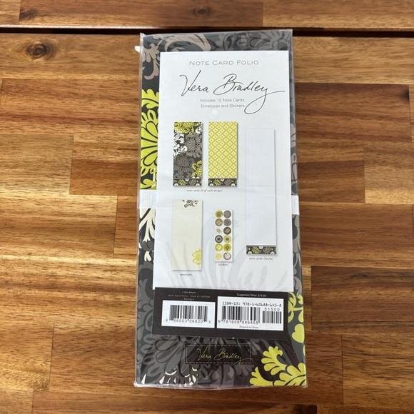Vera Bradley Note Card folio. Floral. New in package. Sealed - Picture 7 of 12